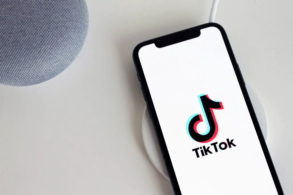 Guide on How to Go Viral on TikTok